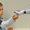 Robots helpen kinderen met autisme bij hun communicatie Robots helpen kinderen met autisme bij hun communicatie