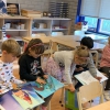 Actie: Trakteer kinderen op azc-scholen en in nieuwkomersklassen op Kat Kaat is weg Actie: Trakteer kinderen op azc-scholen en in nieuwkomersklassen op Kat Kaat is weg