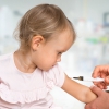 We herhalen het nog maar eens: nee, je krijgt geen autisme van vaccinaties We herhalen het nog maar eens: nee, je krijgt geen autisme van vaccinaties