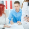 Het zoeken naar de goede balans: hoe zorg je voor levensvatbare zorgorganisaties en professionals? Het zoeken naar de goede balans: hoe zorg je voor levensvatbare zorgorganisaties en professionals?
