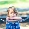 Hechtingsproblematiek bij kinderen gaat niet vanzelf over Hechtingsproblematiek bij kinderen gaat niet vanzelf over